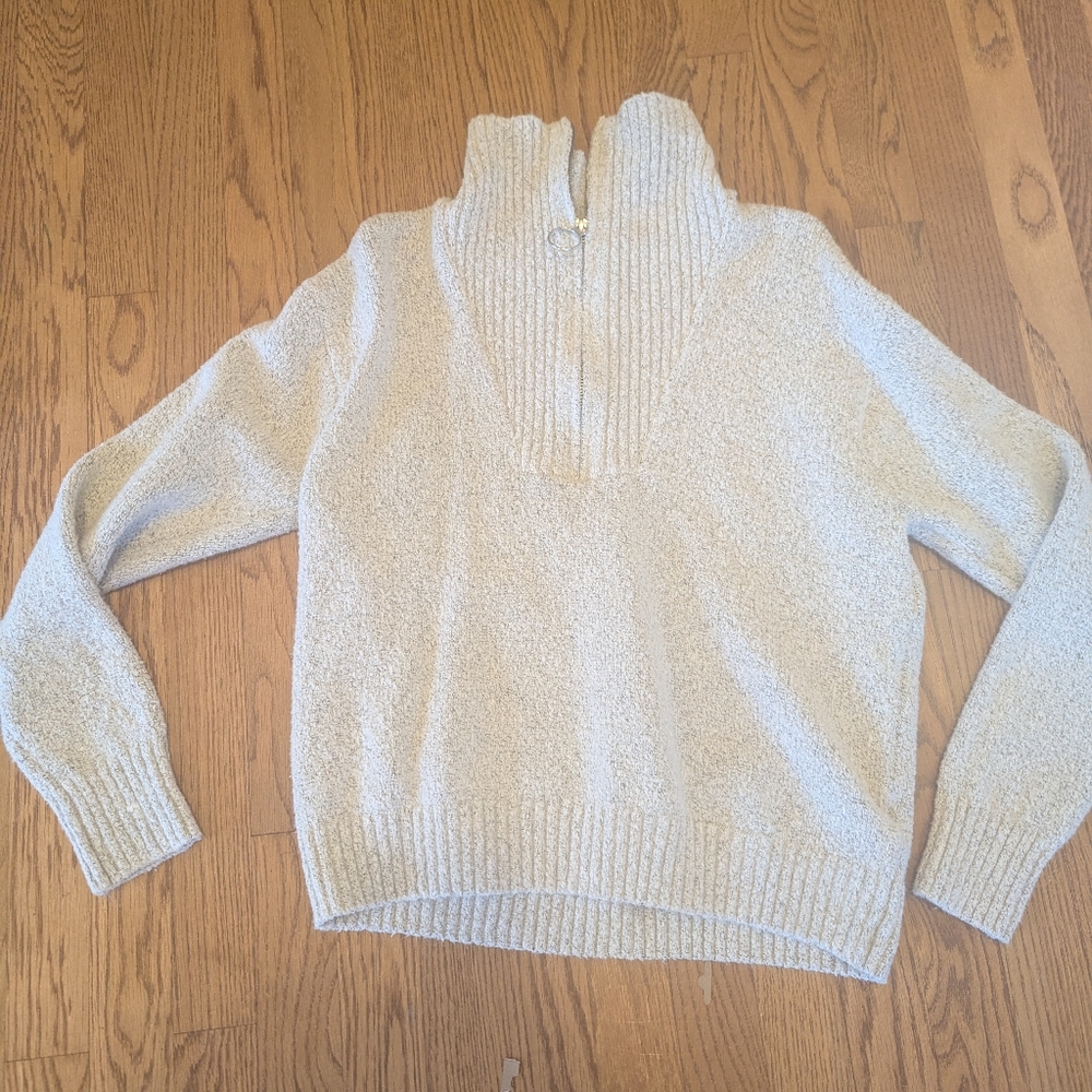 Old Navy Light Gray Turtleneck Sweater